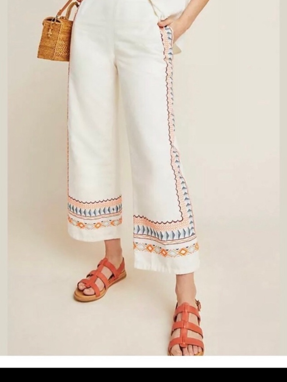 Anthropologie 8 Cream Elastic-Waist crop Pants with Coral embroidered Accent